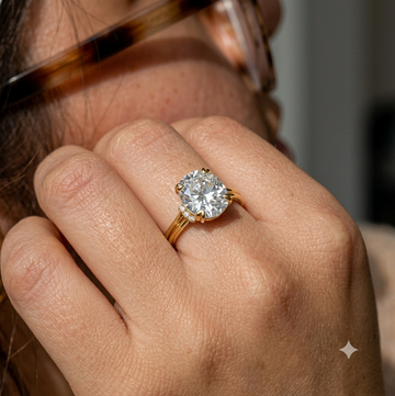 Clear Stone Crossover Setting Ring
